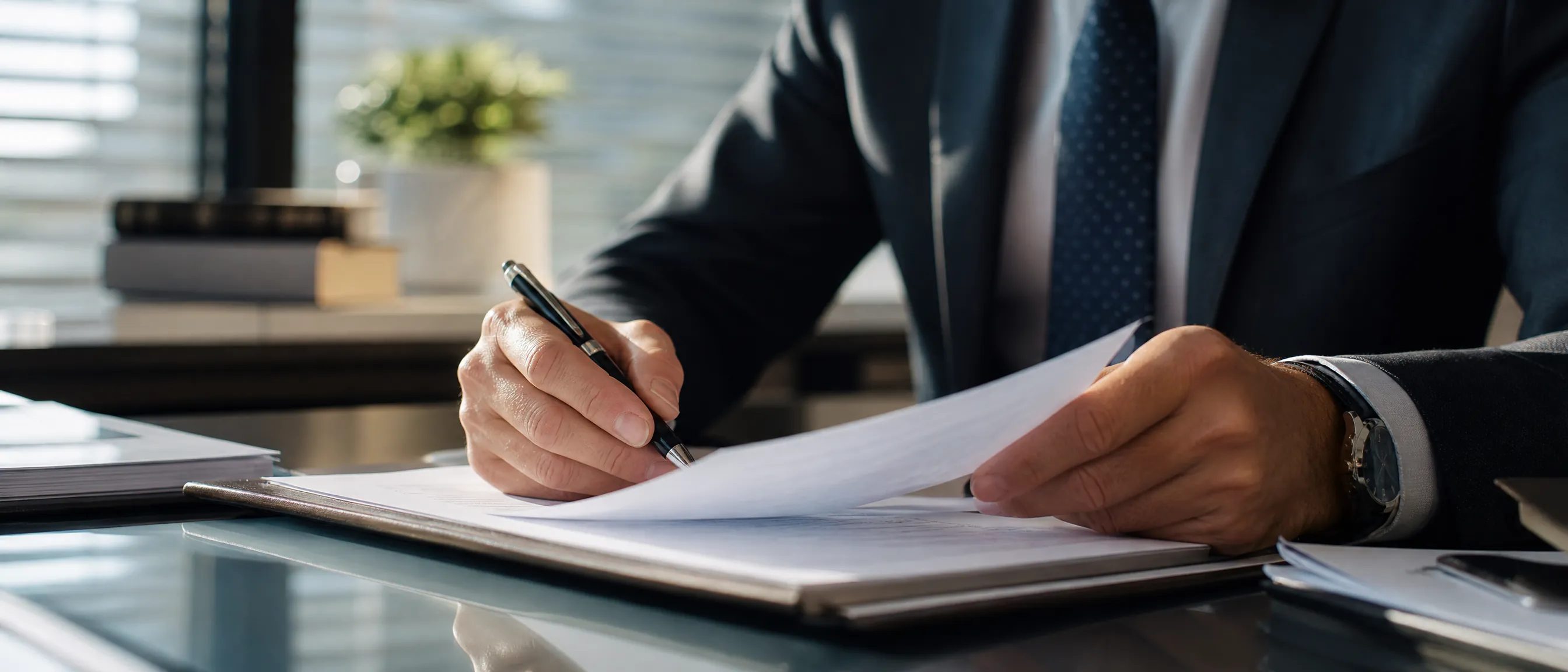 Property lawyer in UAE banner